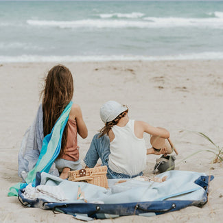 tapis de jeu & sac à jouets outdoor - blue/green stripes