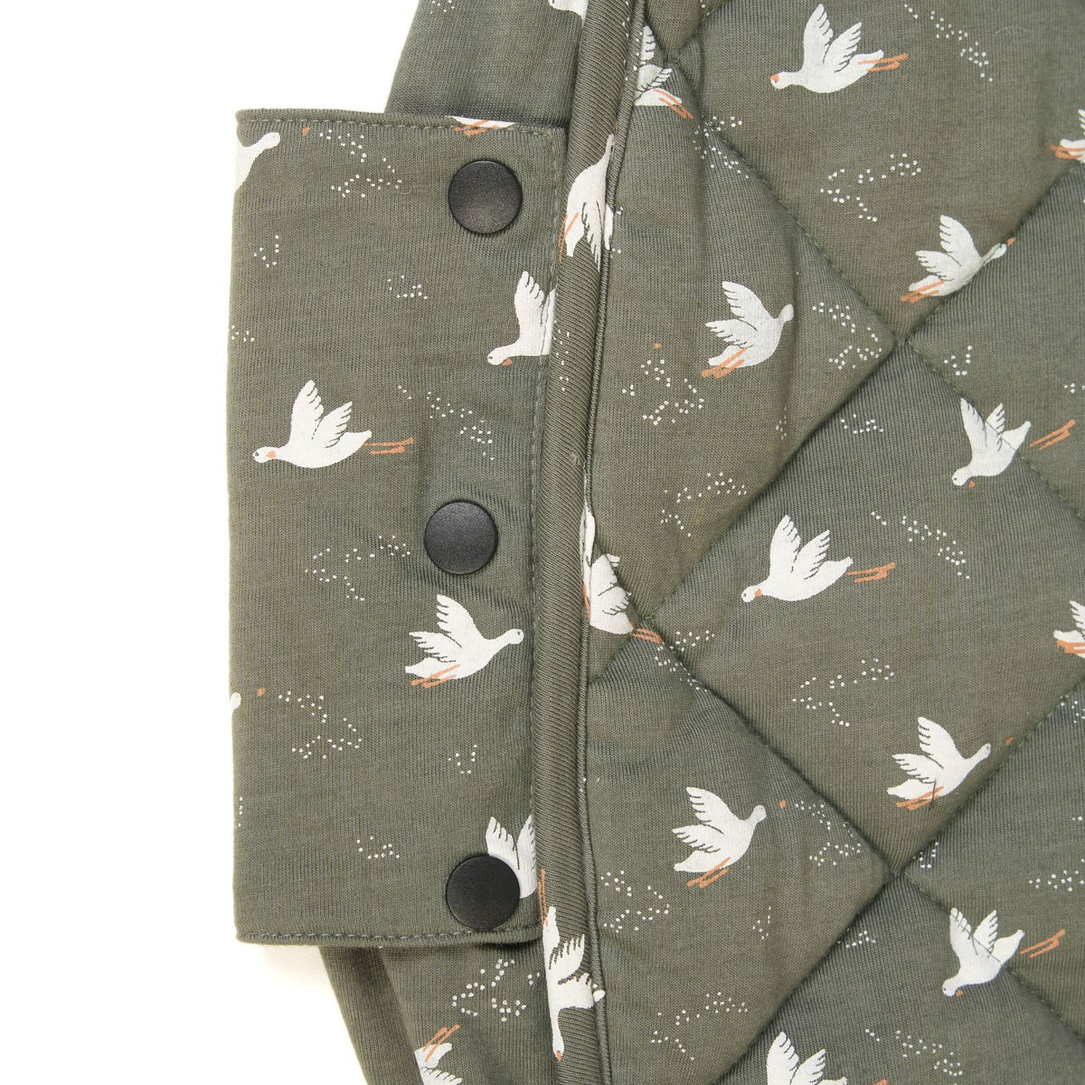 birds soft organic babymat, detail of closure system