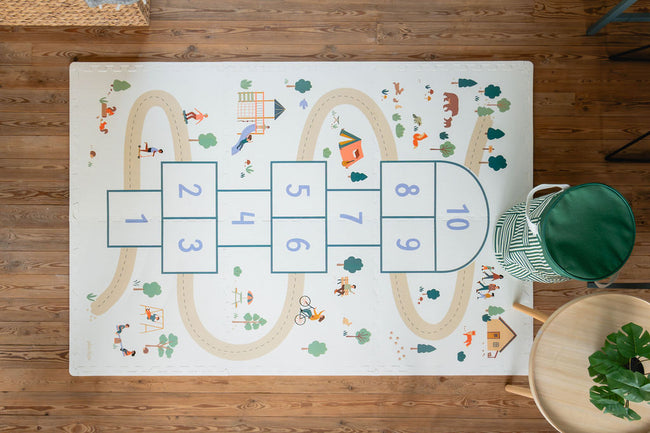 tiloo hopscotch, upper view front side, edges, soo