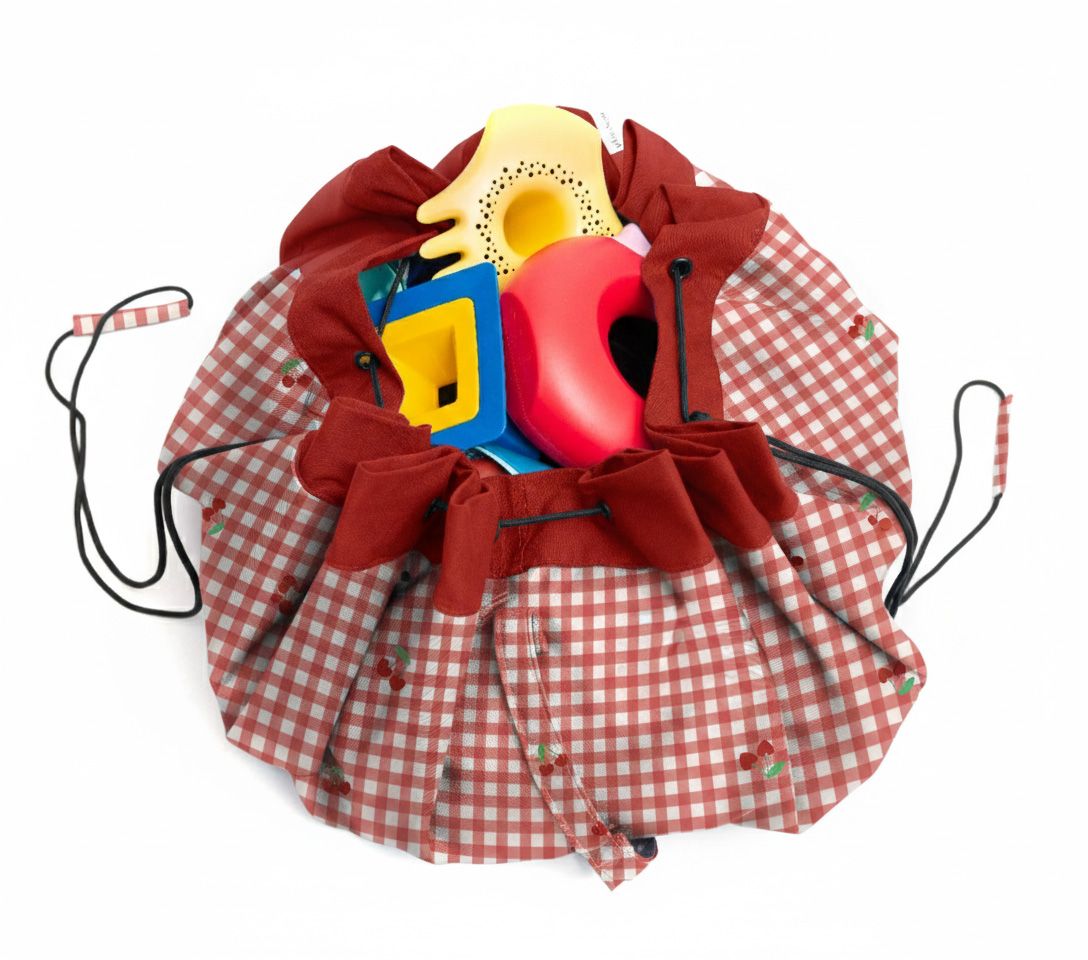 pic nic outdoor playmat, detail picture, bag filled with toys