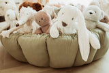 Bloom meadow green organic babymat, detail picture of mat, raised edges, filled with cuddles